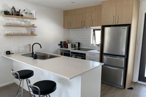 Photo of property in 1d Shamrock Lane, Te Atatu Peninsula, Auckland, 0610