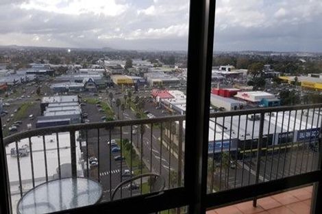 Photo of property in The Rennaissance, 13e/18 Ronwood Avenue, Manukau, Auckland, 2104