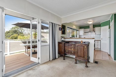 Photo of property in 16 Mayfair Crescent, Mairangi Bay, Auckland, 0630