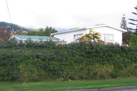 Photo of property in 8 Waimarie Avenue, Paraparaumu, 5032