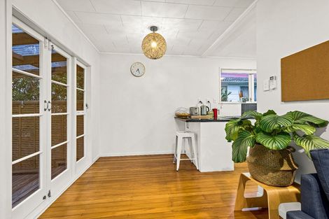 Photo of property in 7 Allington Road, Massey, Auckland, 0614