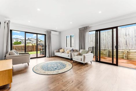 Photo of property in 124 Parkview Drive, Gulf Harbour, Whangaparaoa, 0930