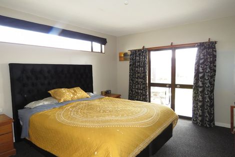 Photo of property in 16 Coates Street, Westport, 7825