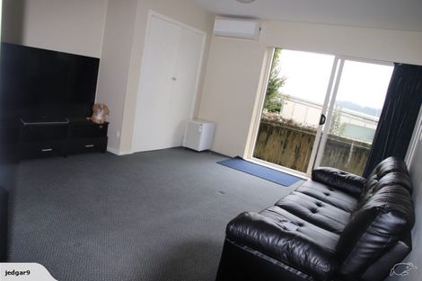 Photo of property in 1/9 Pemberton Avenue, Bayview, Auckland, 0629