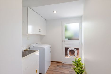 Photo of property in 96 Royal Park Drive, Parklands, Christchurch, 8083