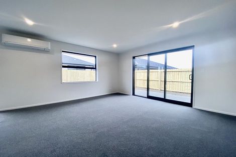 Photo of property in 32 Blakes Road, Belfast, Christchurch, 8051