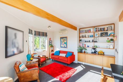 Photo of property in 15 Mountain View Road, Fitzherbert, Palmerston North, 4410