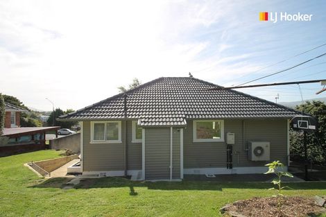 Photo of property in 143 Corstorphine Road, Corstorphine, Dunedin, 9012