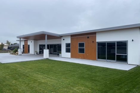 Photo of property in 16 Newbrook Terrace, Darfield, 7510