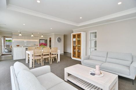 Photo of property in 19 Lewis Close, Rangiora, 7400