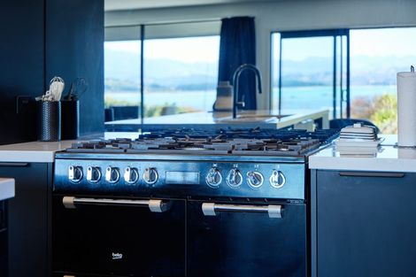 Photo of property in 4 Moa Road, South Bay, Kaikoura, 7300