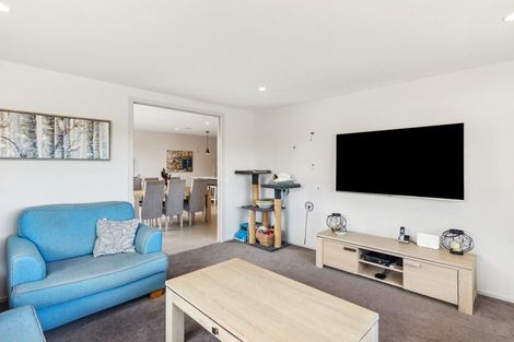 Photo of property in 92 The Drive, Paraparaumu Beach, Paraparaumu, 5032