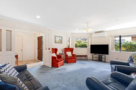Photo of property in 18 Rosberg Place, Mount Maunganui, 3116