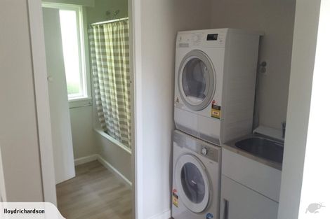 Photo of property in 12 Lytton Street, Wadestown, Wellington, 6012