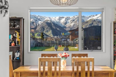 Photo of property in 16 Isthmus Place, Lake Hawea, Wanaka, 9382