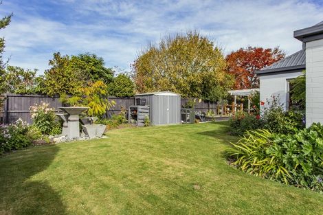 Photo of property in 27 Melford Close, Rangiora, 7400