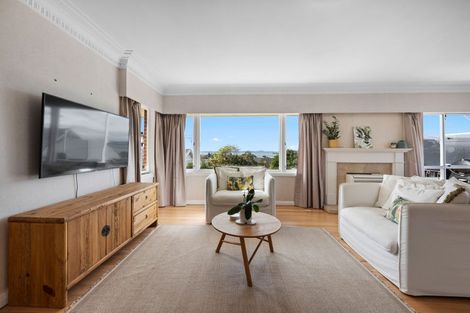 Photo of property in 1/53 Uxbridge Road, Mellons Bay, Auckland, 2014