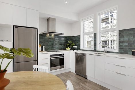 Photo of property in 146b Hanson Street, Newtown, Wellington, 6021