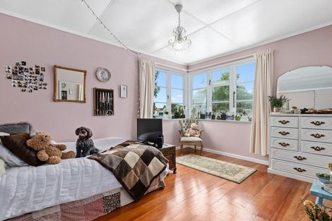 Photo of property in 76 Fairfield Road, Fairfield, Hamilton, 3214