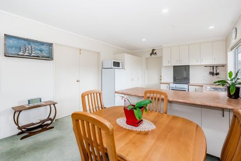 Photo of property in 17a Villa Grove, Paraparaumu, 5032
