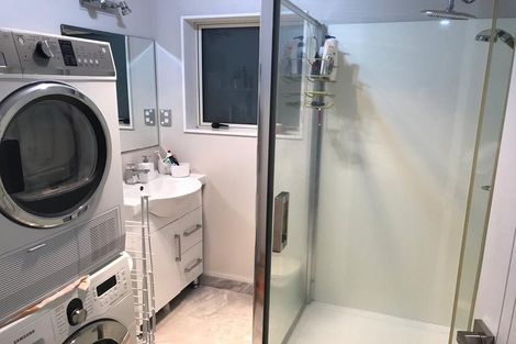 Photo of property in 24 Mccahill Views, Botany Downs, Auckland, 2010