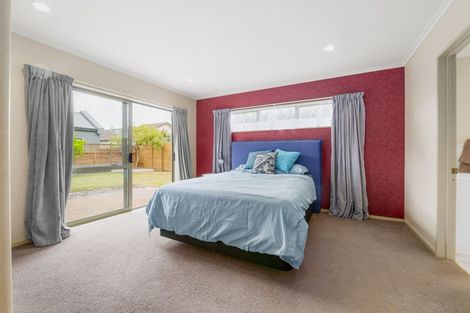 Photo of property in 61 Nielsen Gardens, Rototuna, Hamilton, 3210