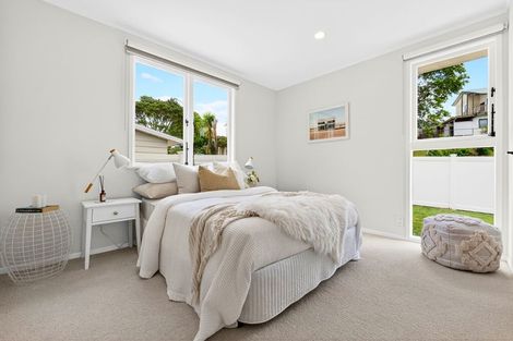 Photo of property in 17 Lysander Crescent, Beach Haven, Auckland, 0626
