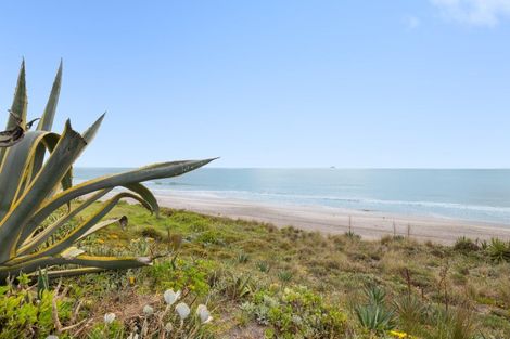 Photo of property in 563 Pukehina Parade, Pukehina, Te Puke, 3189