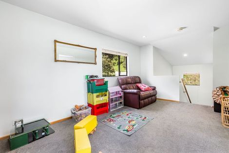 Photo of property in 8 Paremata Drive, Paremata, Porirua, 5024