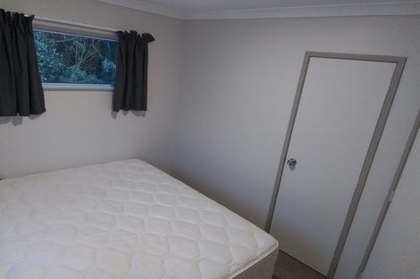 Photo of property in 2/129 Edmonton Road, Te Atatu South, Auckland, 0610