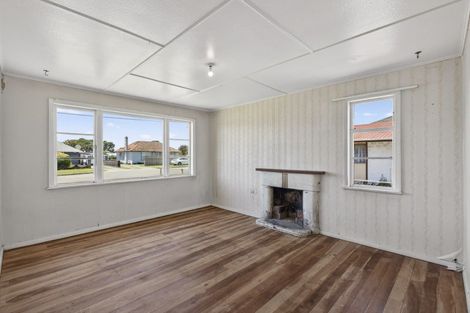 Photo of property in 89 Cracroft Street, Waitara, 4320