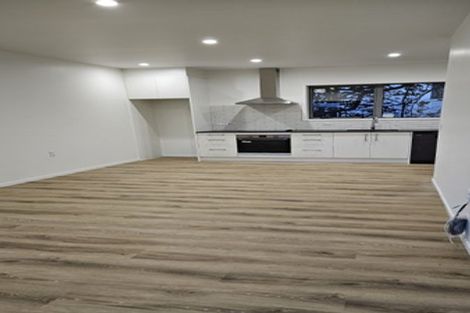 Photo of property in 13 Deanna Drive, West Harbour, Auckland, 0618