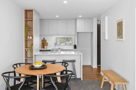 Photo of property in 2/21 Linwood Avenue, Linwood, Christchurch, 8011