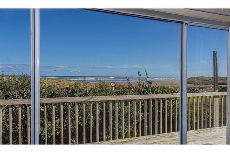 Photo of property in 37 Marine Drive, Te Kopuru, Dargaville, 0371