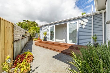 Photo of property in 39 Tokomaru Street, Welbourn, New Plymouth, 4312