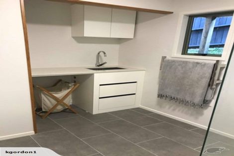 Photo of property in 29a Woodglen Road, Glen Eden, Auckland, 0602