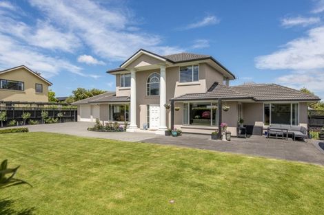 Photo of property in 52 Chateau Drive, Burnside, Christchurch, 8053
