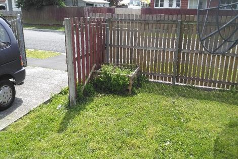 Photo of property in 28 Orontes Street, Shirley, Christchurch, 8013