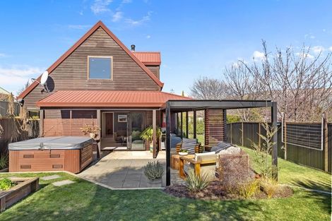 Photo of property in 3 Mount Iron Drive, Wanaka, 9305