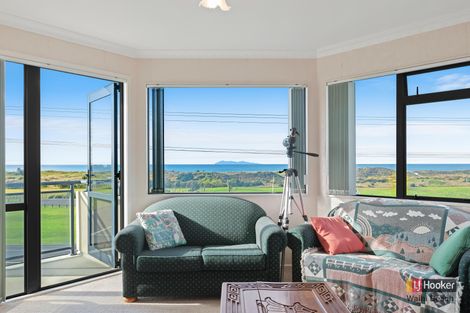 Photo of property in 142 Seaforth Road, Waihi Beach, 3611