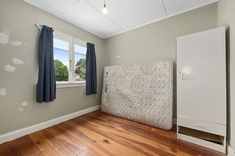 Photo of property in 102 Gibbons Street, Ebdentown, Upper Hutt, 5018
