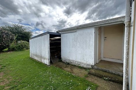 Photo of property in 16 George Street, Dannevirke, 4930