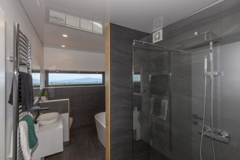 Photo of property in 101 Kakariki Grove, Waikanae, 5036