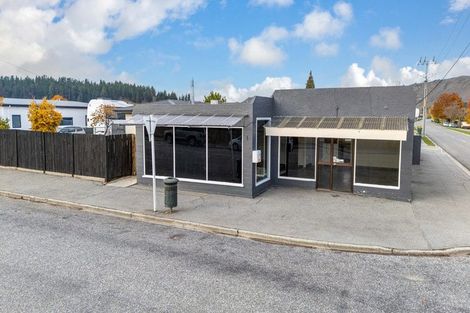 Photo of property in Terrace Stores, 29 Royal Terrace, Alexandra, 9320
