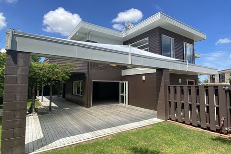 Photo of property in 6 Barnhill Crescent, Pahurehure, Papakura, 2113