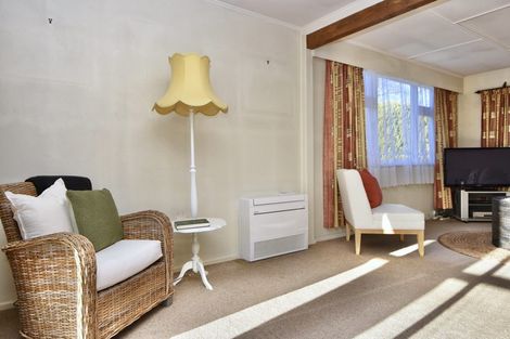 Photo of property in 22 Taylor Street, Carterton, 5713