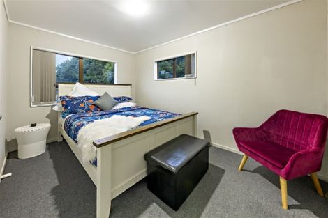 Photo of property in 2/10 Kimdale Place, Totara Heights, Auckland, 2105