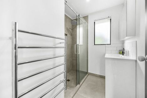 Photo of property in 10b Forest Hill Road, Henderson, Auckland, 0612