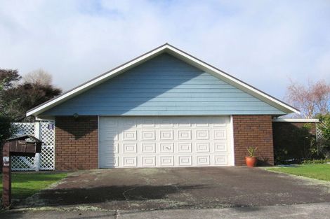 Photo of property in 10 Sandstrom Grove, Feilding, 4702