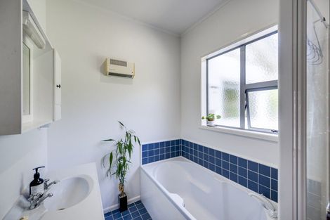 Photo of property in 16 The Loop, Meeanee, Napier, 4110